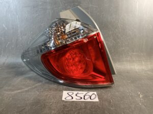 TOYOTA RACTIS NCP120 Genuine Taillight KOITO 52-223 Left Side x1