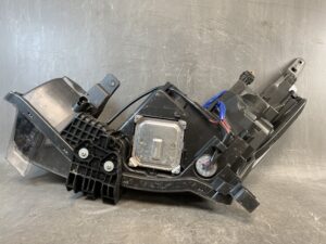 NISSAN LEAF ZE1 Genuine Headlight ICHIKOH 1954 Right Side x1