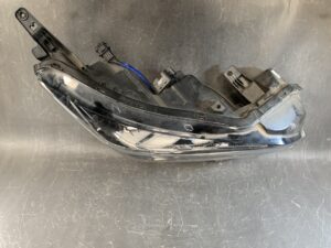NISSAN LEAF ZE1 Genuine Headlight ICHIKOH 1954 Right Side x1