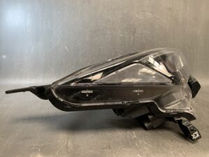 NISSAN LEAF ZE1 Genuine Headlight ICHIKOH 1954 Right Side x1