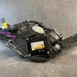 Toyota Avensis ZRT272W Genuine HID Headlight KOITO 05-13