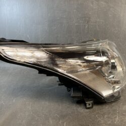 Toyota Avensis ZRT272W Genuine HID Headlight KOITO 05-13