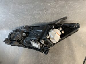 HONDA FREED GB GB3 GB4 Genuine HID Headlight / KOITO 100-62054 / Right Side x1HONDA FREED GB GB3 GB4 Genuine HID Headlight / KOITO 100-62054 / Right Side x1