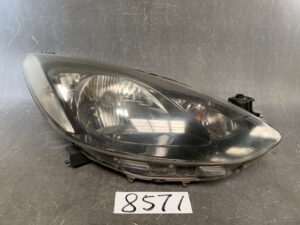 MAZDA 2 Demio DE DE3AS DE3FS DE5FS Headlight STANLEY P6514 Right Side x1