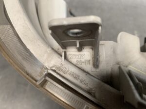 TOYOTA HI-ACE H200 Genuine Headlight KOITO 26-117 Right Side x1