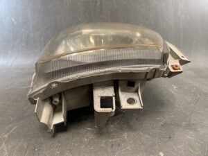 TOYOTA HI-ACE H200 Genuine Headlight KOITO 26-117 Right Side x1