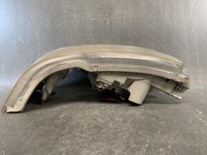 TOYOTA HI-ACE H200 Genuine Headlight KOITO 26-117 Right Side x1