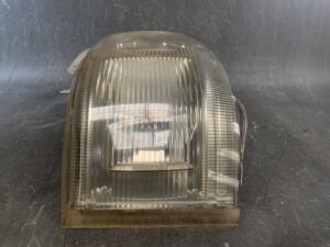 TOYOTA HI-ACE H200 Genuine Headlight KOITO 26-117 Right Side x1