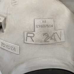 TOYOTA HI-ACE H200 Genuine Headlight KOITO 26-117 Right Side x1