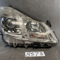 TOYOTA CROWN HYBRID / ATHLETE HID Headlight STANLEY P7078 Right Side x1