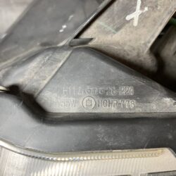 TOYOTA VOXY ZRR70 Genuine Headlight KOITO 28-224 Left Side x1