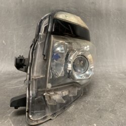 TOYOTA VOXY ZRR70 Genuine Headlight KOITO 28-224 Left Side x1