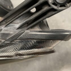 MITSUBISHI DELICA MB15 Genuine Headlight LE10G6223 Left Side x1