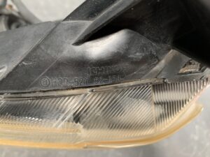 TOYOTA RACTIS SCP100 NCP100 NCP105 Genuine Headlight ICHIKOH 52-156 Left Side x1