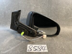 TOYOTA AQUA NHP10 Genuine Door Mirror / 027520 / TOKAI RIKA TR1001 / Right Side x1
