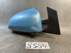 TOYOTA AQUA NHP10 Genuine Door Mirror 027520 TOKAI RIKA TR1001 Right Side x1