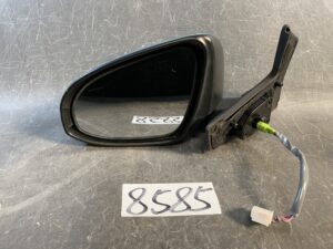 TOYOTA AQUA NHP10 Genuine Door Mirror / 027520 / TOKAI RIKA TR1001 / Left Side x1