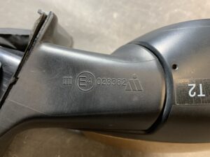 NISSAN JUKE NF15 Genuine Door Mirror 023362 Right Side x1