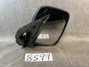NISSAN NV350 CARAVAN E26 Genuine Door Mirror 026733 028070 Right Side x1