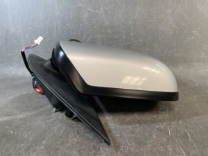 NISSAN CARAVAN VW6E26 Genuine Door Mirror/ MURAKAMI 8584 8578/ Right Side x1