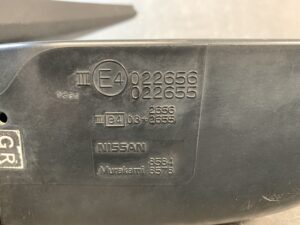 NISSAN CARAVAN VW6E26 Genuine Door Mirror/ MURAKAMI 8584 8578/ Right Side x1