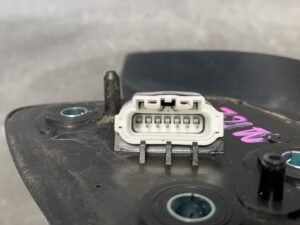 MITSUBISHI COLT Z21W Z22W Z23W Z24W Genuine Door Mirror 6010 Left Side x1