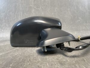 HONDA SHUTTLE GK8 GK9 GP7 GP8 Genuine Door Mirror 037576 Right Side x1