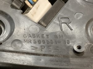 MITSUBISHI COLT Z21A Genuine Door Mirror 1E16 Right Side x1