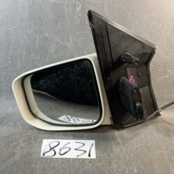 NISSAN ELGRAND E51 ME51 MNE51 NE51 Genuine Door Mirror B64 / Left Side x1