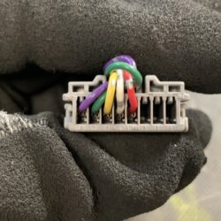 NISSAN ELGRAND E51 ME51 MNE51 NE51 Genuine Door Mirror B64 / Left Side x1