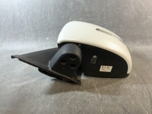 SUZUKI SOLIO BANDIT / MITSUBISHI DELICA D2 MB15S Genuine Door Mirror with Indicator 82k4 / Z7T Left Side x1