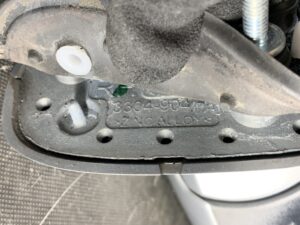 TOYOTA Avensis ZRT272W Genuine Door Mirror with Indicator SKH 7760 Right Side x1