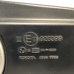 TOYOTA Avensis ZRT272W Genuine Door Mirror with Indicator SKH 7760 Right Side x1