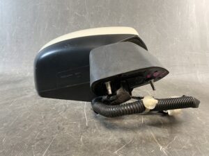 HONDA ODYSSEY RB3 Genuine Door Mirror with Indicator M43 / STANLEY P5746 Right Side x1