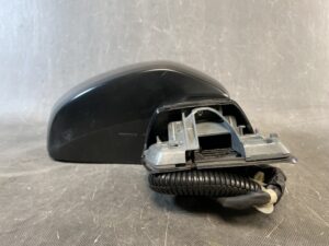 HONDA STEPWGN STEP WAGON RK1 RK2 Genuine Door Mirror with Indicator M47 / STANLEY P9292 Right Side x1