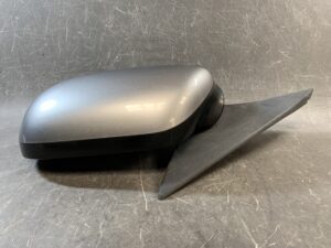 SUBARU IMPREZA GE2 GE3 GE6 GE7 GH2 GH3 GH6 GH7 GH8 Genuine Door Mirror MITSUBA VB10 Left Side x1