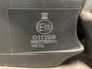 SUBARU IMPREZA GE2 GE3 GE6 GE7 GH2 GH3 GH6 GH7 GH8 Genuine Door Mirror MITSUBA VB10 Right Side x1