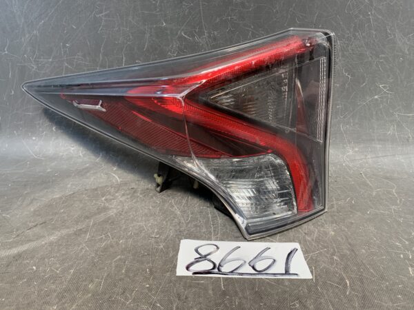 TOYOTA PRIUS ZVW50 Genuine Taillight ICHIKOH 47-87 47-77 Left Side x1 » JDM-PARTS NZ