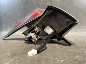 TOYOTA PRIUS ZVW50 Genuine Taillight ICHIKOH 47-87 47-77 Left Side x1