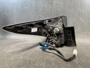 TOYOTA PRIUS ZVW50 Genuine Taillight ICHIKOH 47-87 47-77 Right Side x1