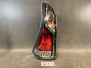 NISSAN SERENA C27 Genuine LED Taillight KOITO 220-23719 Left Side x1