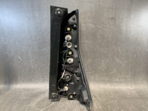 NISSAN SERENA Highway STAR C27/GC27/GFC27/GNC27/GFNC27 Genuine Taillight KOITO 220-23719 Left Side x1