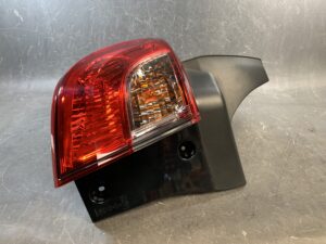 NISSAN LAFESTA CWEFWN Genuine Taillight STANLEY P9377 L Left Side x1