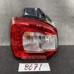 TOYOTA PASSO DAIHATSU BOON M700 Taillight 220-69026 Left Side x1*DAMAGED*
