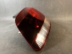 Volkswagen Golf 1KCCZ Genuine Taillight / HELLA 5K0 945 257/ Left Side x1