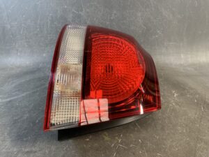 Volkswagen Golf 1KCCZ Genuine Taillight / HELLA 5K0 945 257/ Left Side x1