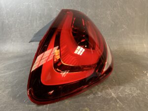 Mercedes-Benz A-Class Genuine Taillight 177 906 83 02 / ZGS 001 Left Side x1