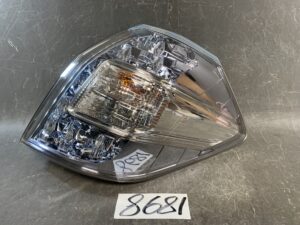 HONDA FIT SHUTTLE HYBRID GP2 GG7 GG8 Taillight STANLEY W0020 Right Side x1