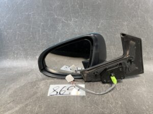 TOYOTA AQUA NHP10 Genuine Door Mirror / 027520 / TOKAI RIKA TR1001 / Left Side x1