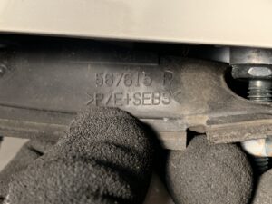 TOYOTA CROWN GRS202 Genuine Door Mirror with Indicator MITSUBA 30-342 / 567615 R Right Side x1